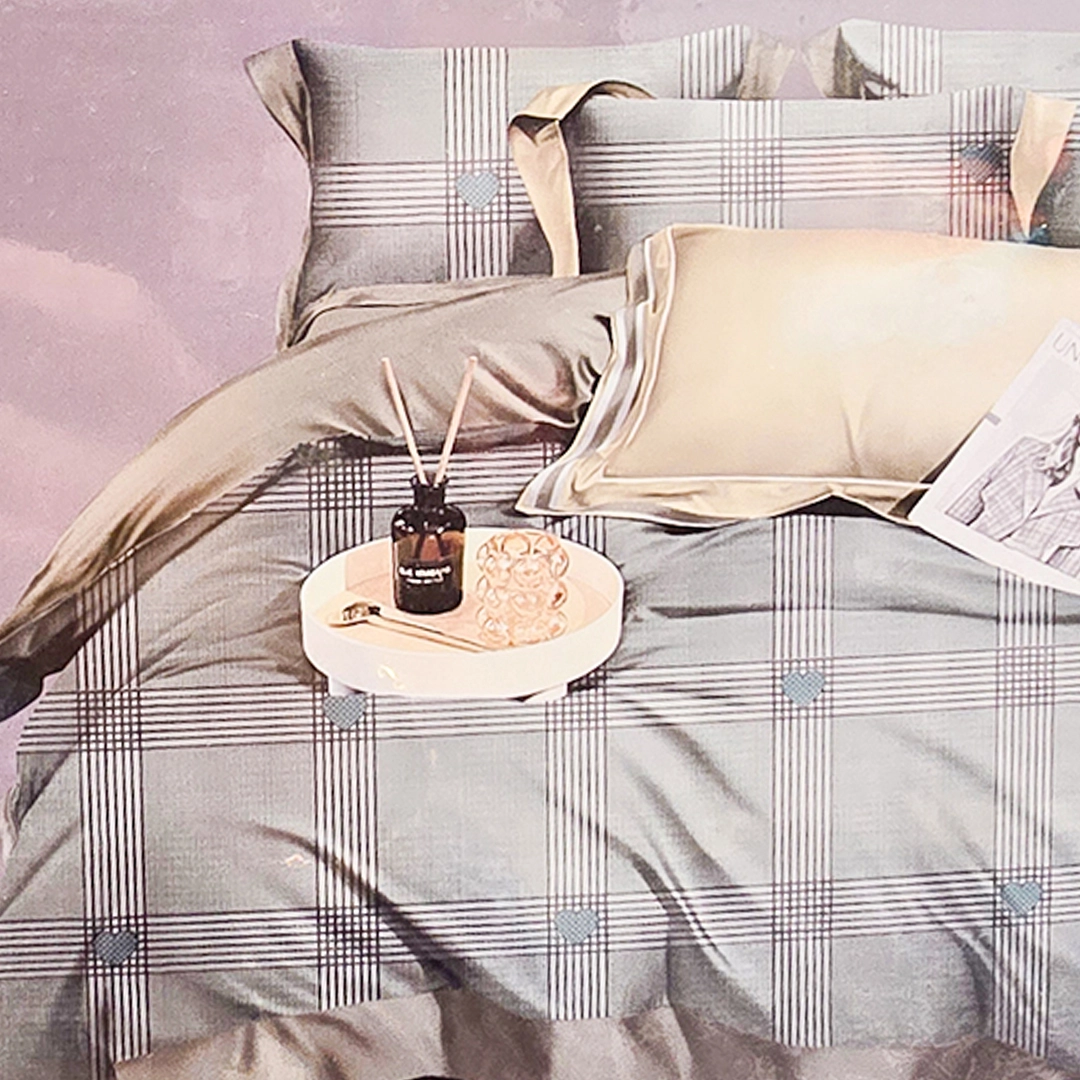 Luxe Plaid Double Bedsheet Set with 2Pcs Pillow Covers